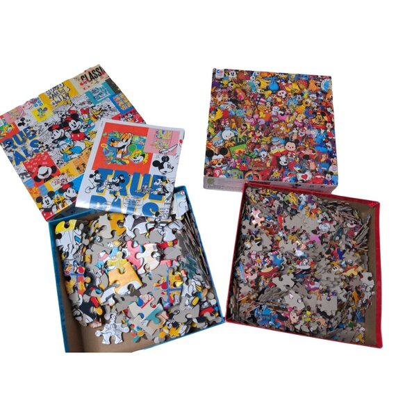 Disney Puzzles Lot of 2 300 Piece & 750 Piece Mickey Minnie Disney Pins Jigsaw - Picture 6 of 6